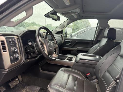 Onyx Black 2017 GMC Sierra 2500 Denali