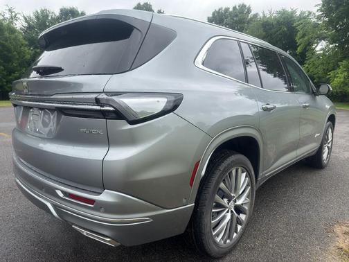 Moonstone Gray Metallic 2026 Buick Enclave Avenir FWD