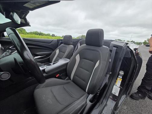 2021 Chevrolet Camaro RWD Convertible LT1