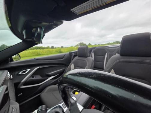 2021 Chevrolet Camaro RWD Convertible LT1