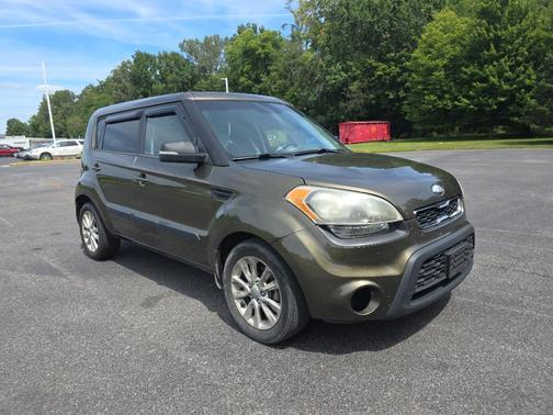 2013 Kia Soul +