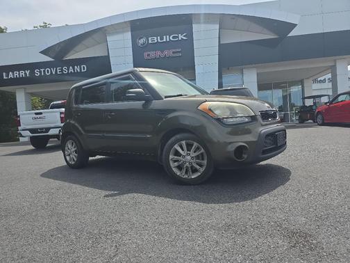 2013 Kia Soul +