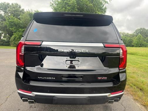 Onyx Black 2026 GMC Yukon Denali