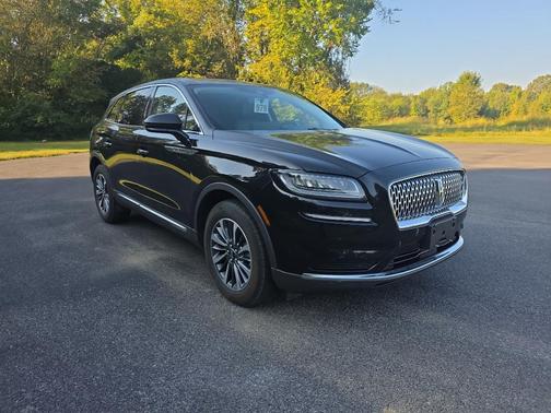 2022 Lincoln Nautilus Standard