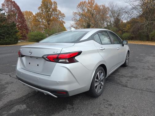 2023 Nissan Versa 1.6 SV