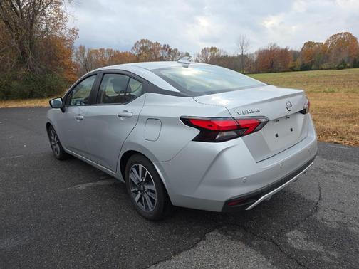 2023 Nissan Versa 1.6 SV