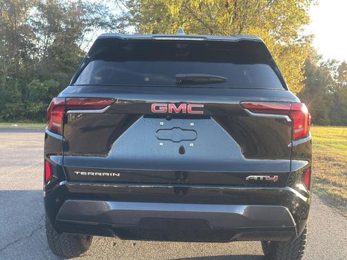 2026 GMC Terrain AWD AT4