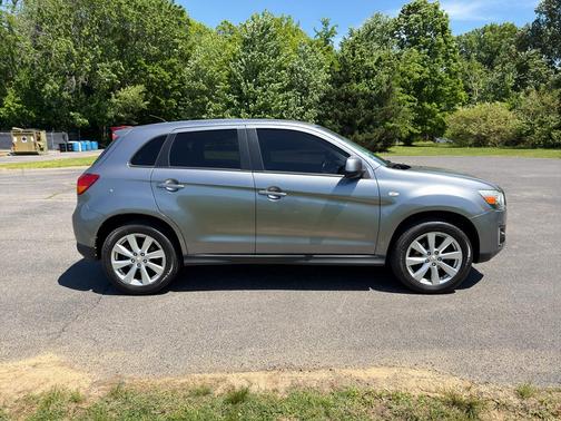 Labrador Black Pearl 2013 Mitsubishi Outlander Sport ES