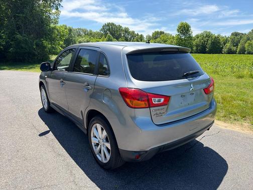 Labrador Black Pearl 2013 Mitsubishi Outlander Sport ES