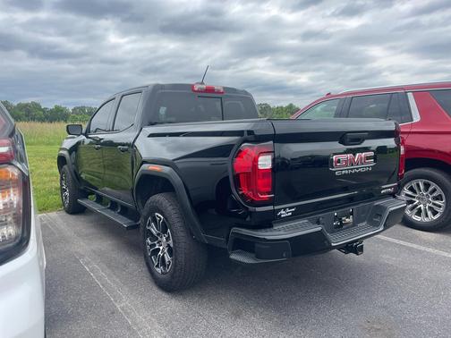 2024 GMC Canyon Base