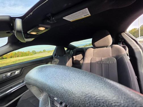 2022 Ford Mustang EcoBoost