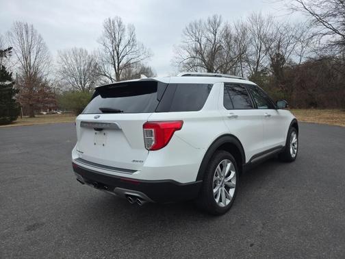 2023 Ford Explorer Platinum