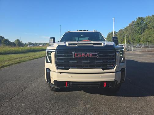 2026 GMC Sierra 2500 AT4