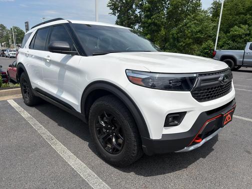 Star White Metallic Tri-Coat 2022 Ford Explorer Timberline