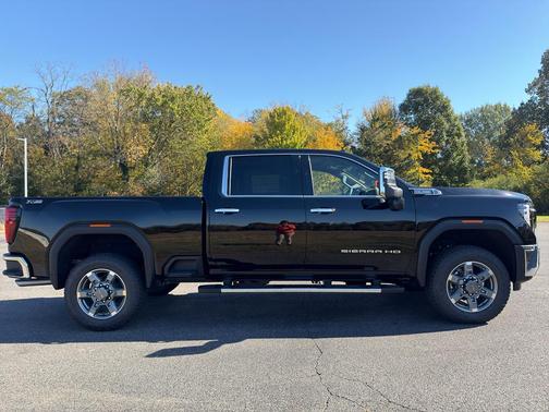 2026 GMC Sierra 2500 SLT