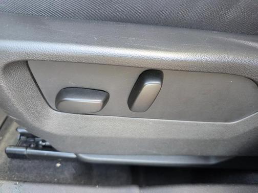 2023 Buick Envision Essence FWD