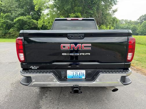 Onyx Black 2024 GMC Sierra 2500 Pro