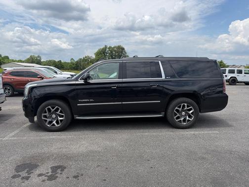 Onyx Black 2016 GMC Yukon XL SLT