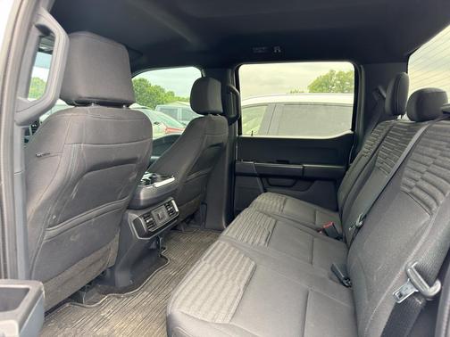 Space White Metallic 2022 Ford F-150 XL