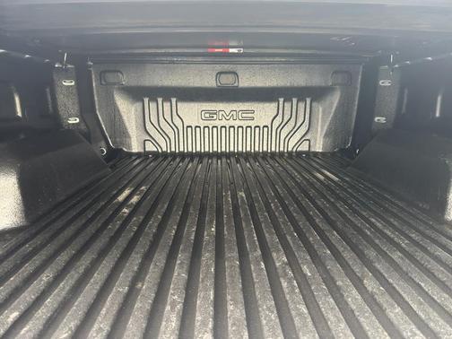 Sterling Metallic 2024 GMC Sierra 1500 SLE