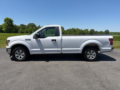 Oxford White 2018 Ford F-150 XL
