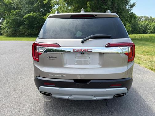 Light Stone Metallic 2023 GMC Acadia FWD SLT