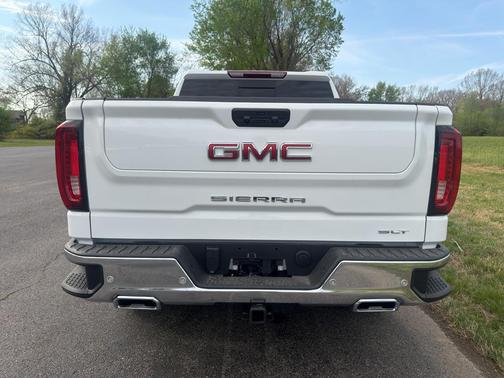 Summit White 2026 GMC Sierra 1500 SLT