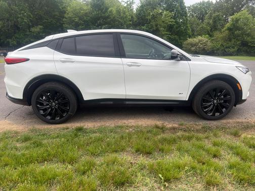 Summit White 2026 Buick Envista Sport Touring FWD