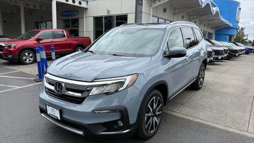 2022 Honda Pilot Touring 8-Passenger
