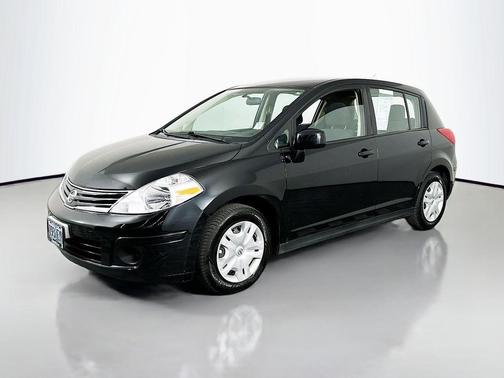 Super Black Metallic 2011 Nissan Versa 1.8 S