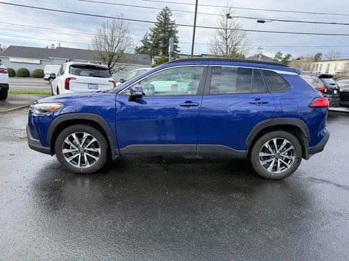 2023 Toyota Corolla Cross XLE