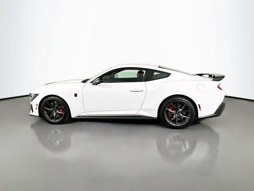 Oxford White 2026 Ford Mustang Dark Horse Fastback