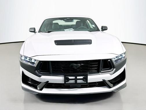 Oxford White 2026 Ford Mustang Dark Horse Fastback