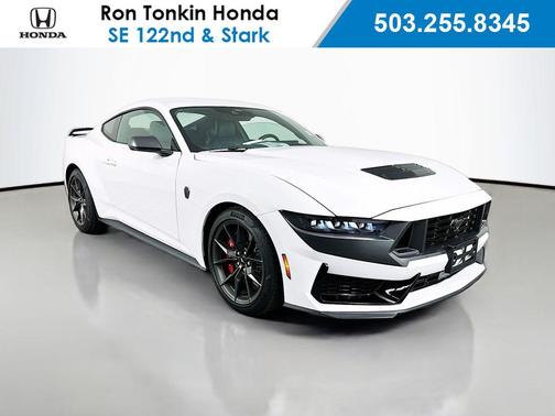 Oxford White 2026 Ford Mustang Dark Horse Fastback