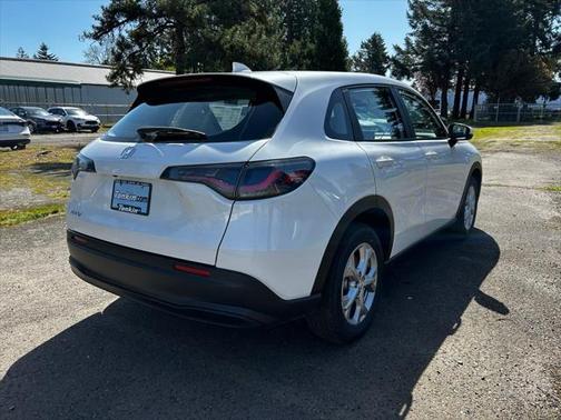 2025 Honda HR-V LX