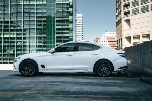 2022 Genesis G70 3.3T AWD Launch Edition