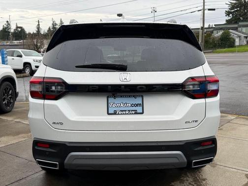 2025 Honda Pilot Elite