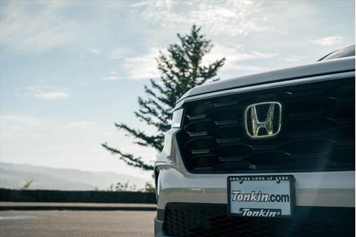 2025 Honda Pilot Touring 8-Passenger