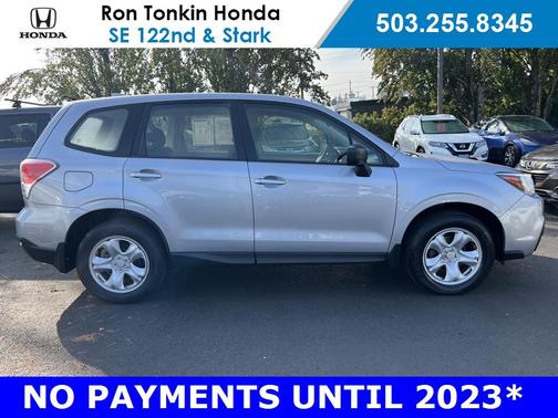 Photo 4 of 29 of 2018 Subaru Forester 2.5i