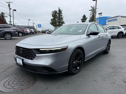 Solar Silver Metallic 2025 Honda Accord SE