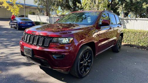 2020 Jeep Grand Cherokee Altitude