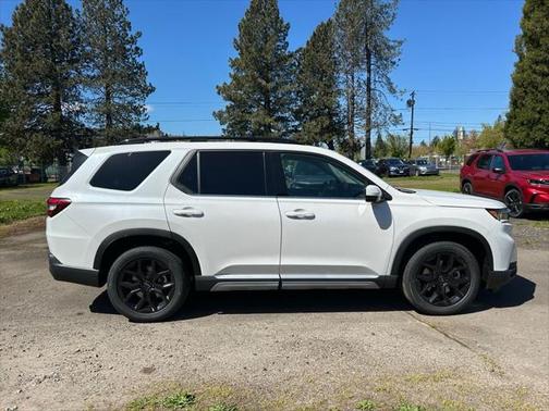 2025 Honda Pilot Touring 8-Passenger