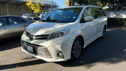 2020 Toyota Sienna Limited Premium