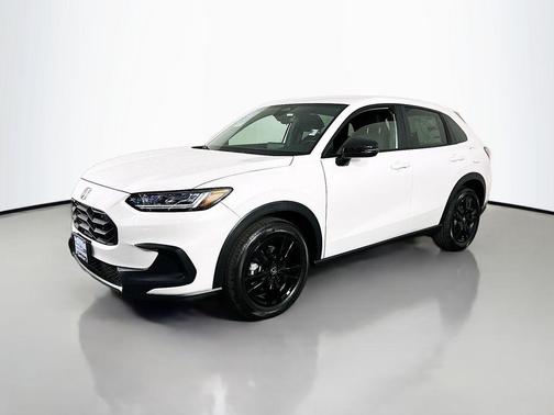 Platinum White Pearl 2027 Honda HR-V Sport