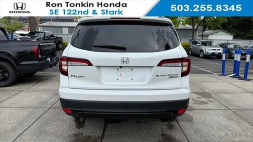 2022 Honda Pilot AWD Black Edition