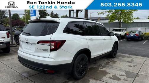 2022 Honda Pilot AWD Black Edition
