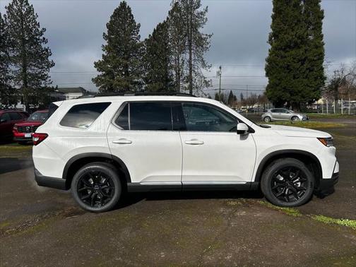 2025 Honda Pilot Touring 8-Passenger