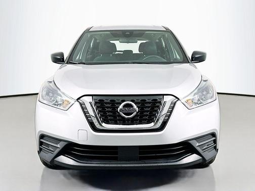 2020 Nissan Kicks S