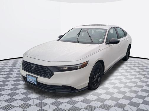 White 2025 Honda Accord SE