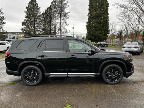 2025 Honda Pilot Touring 8-Passenger